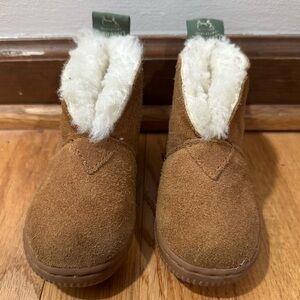 Cloud Nine sheepskin suede leather boots- toddler size 6/7 kids
